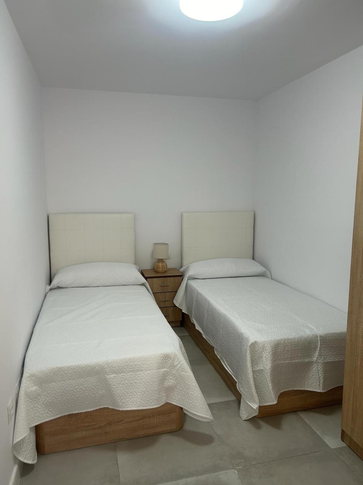 Apartamentos Milano Рокетас-де-Мар Экстерьер фото